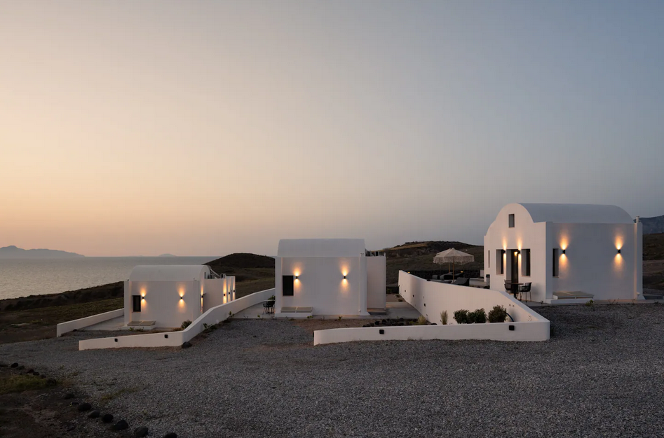 Swell Suites Santorini